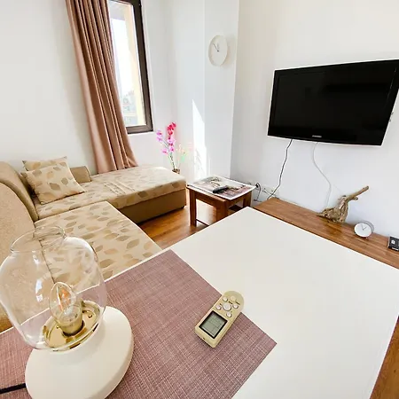Apartment костови - 2 *